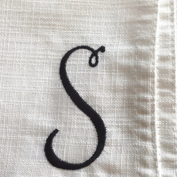 Monogram Napkins NWOT - Picture 3 of 5